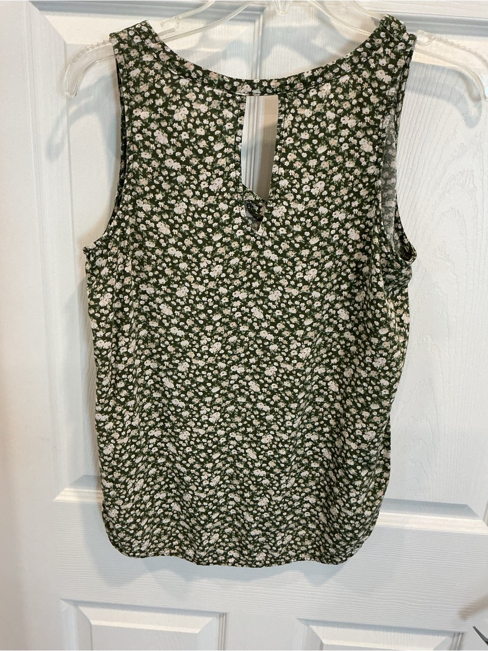 Old Navy Ladies Floral Tank Top Size Medium - Picture 6 of 6